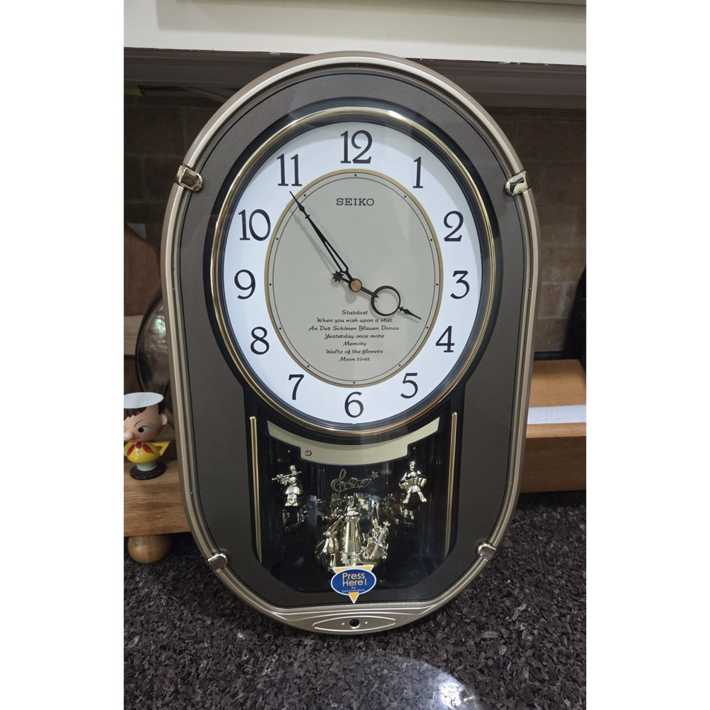 Seiko Melodies in Motion Wall Clock Vintage‎ Model QXM329NRH New Without Box